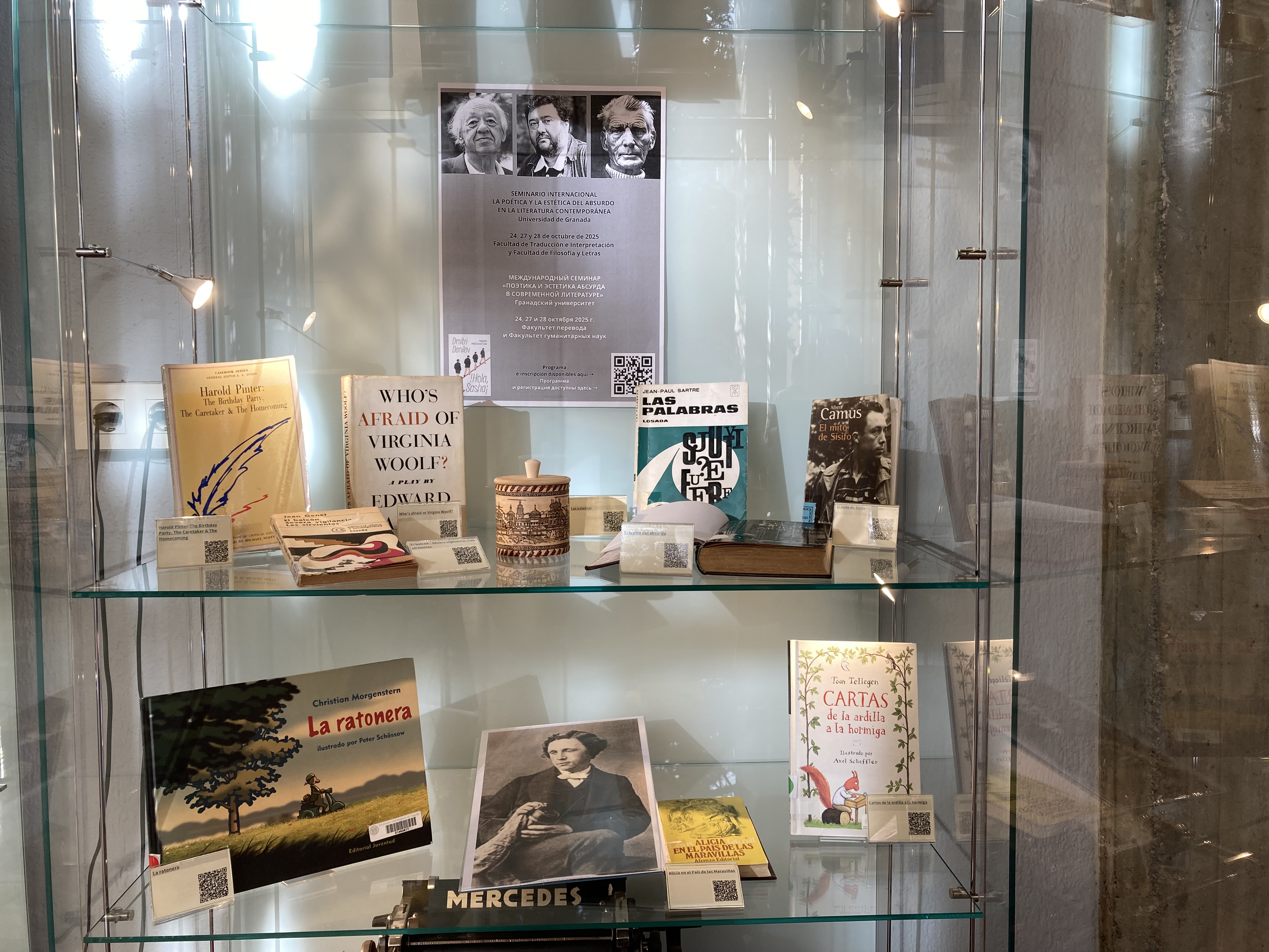"La poética y la estética del absurdo en la literatura contemporánea. Muestra Bibliográfica "La poética y la estética del absurdo en la literatura contemporánea. Muestra Bibliográfica